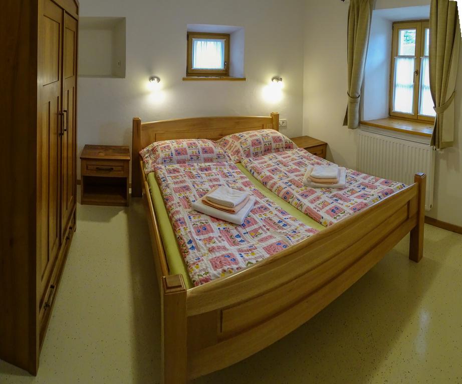 Appartamento Apartmaji Pri Marodnu Bohinj Esterno foto