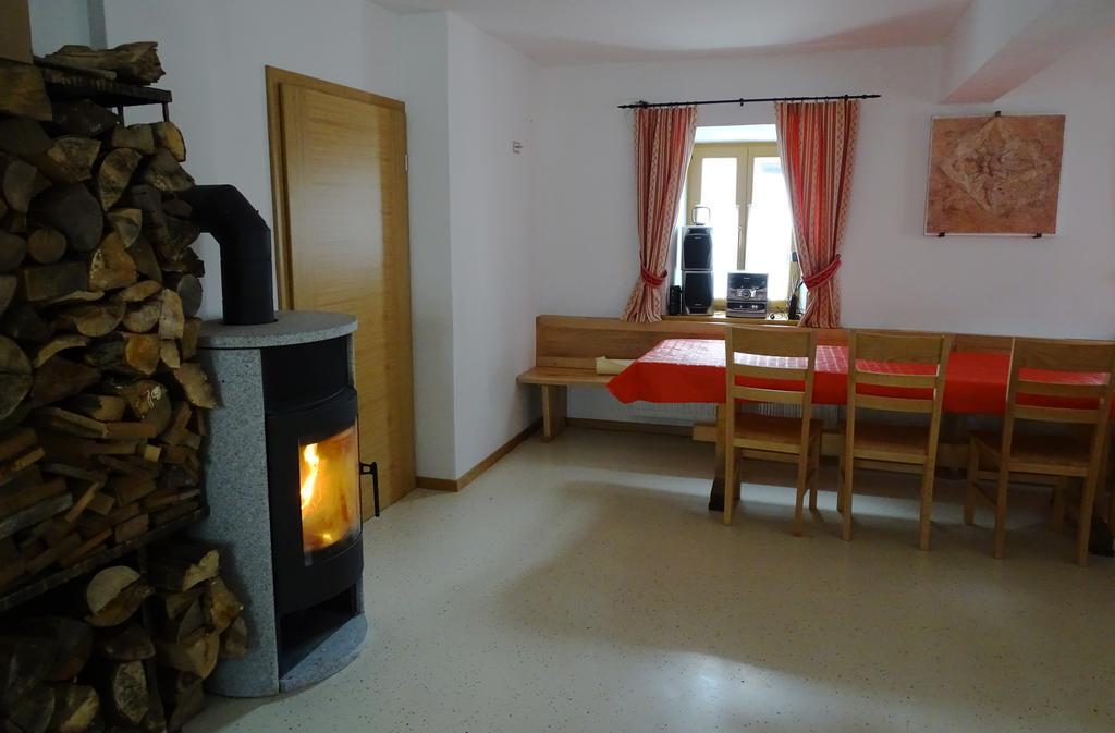 Appartamento Apartmaji Pri Marodnu Bohinj Esterno foto