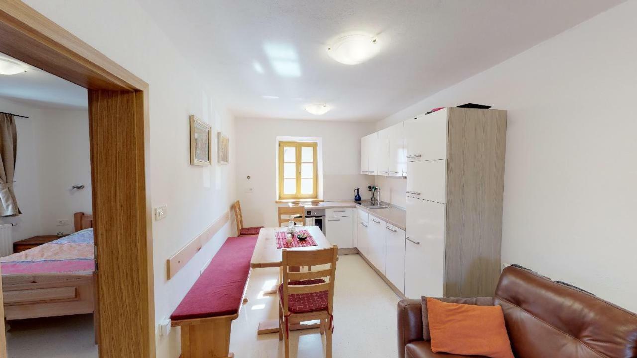 Appartamento Apartmaji Pri Marodnu Bohinj Esterno foto