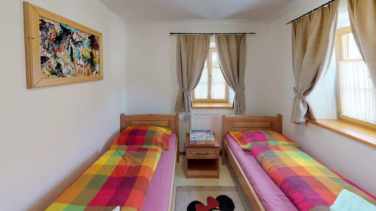 Appartamento Apartmaji Pri Marodnu Bohinj Esterno foto