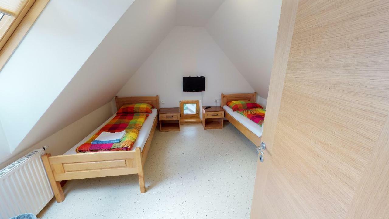 Appartamento Apartmaji Pri Marodnu Bohinj Esterno foto