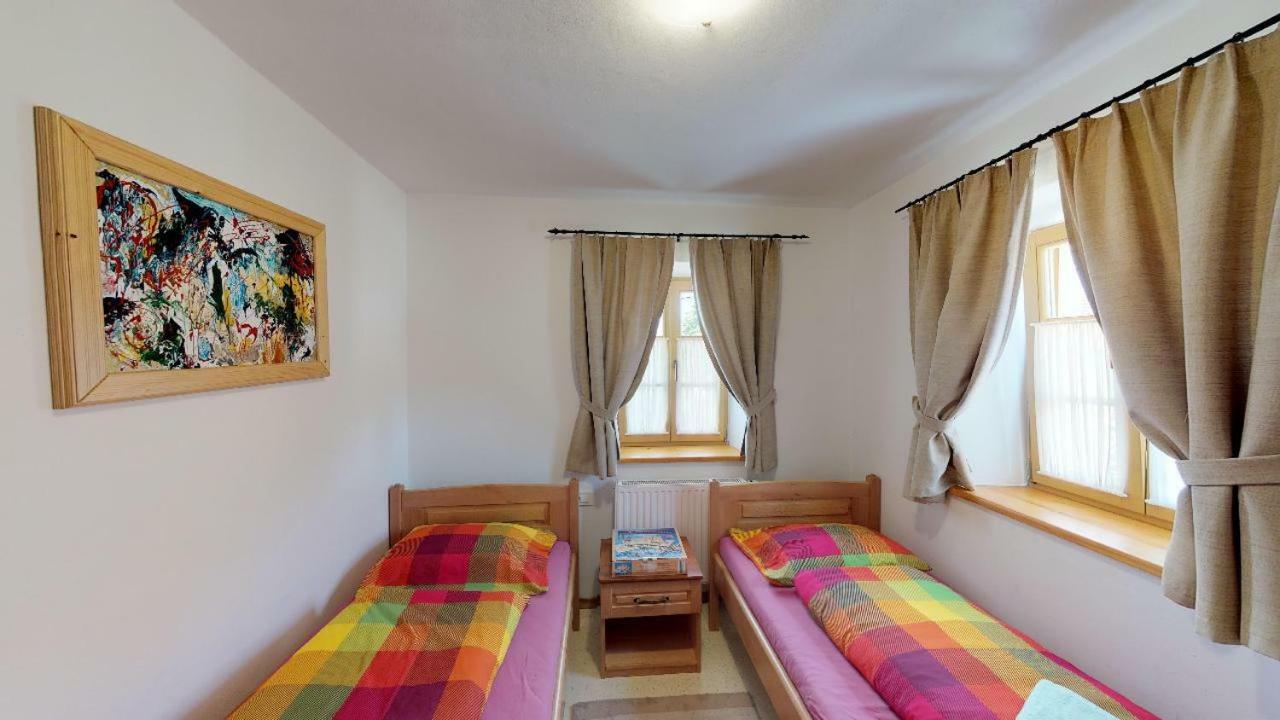 Appartamento Apartmaji Pri Marodnu Bohinj Esterno foto