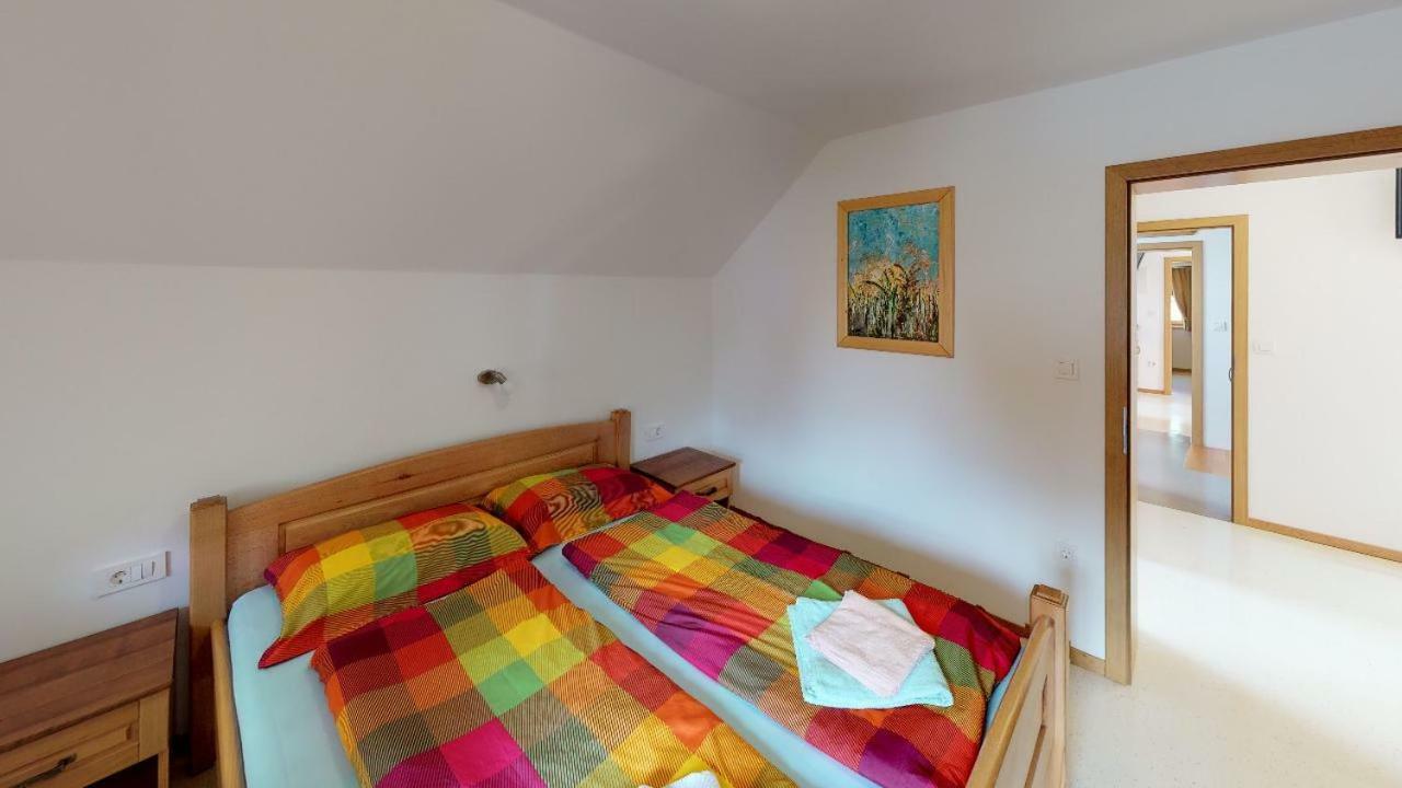 Appartamento Apartmaji Pri Marodnu Bohinj Esterno foto